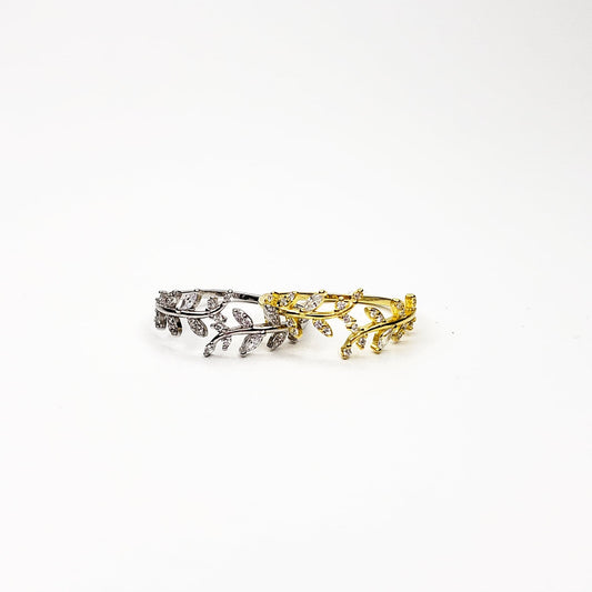 Delicate Leaf Ring