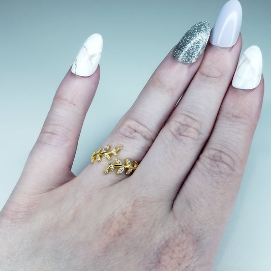Delicate Leaf Ring